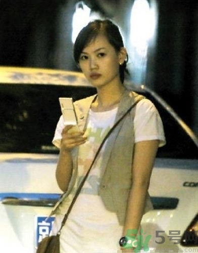 �����������ع� Ů�����պͻ�ױ������